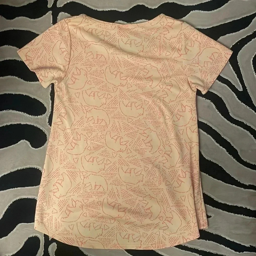 Lularoe Irma Bear T Shirt - Picture 3 of 3